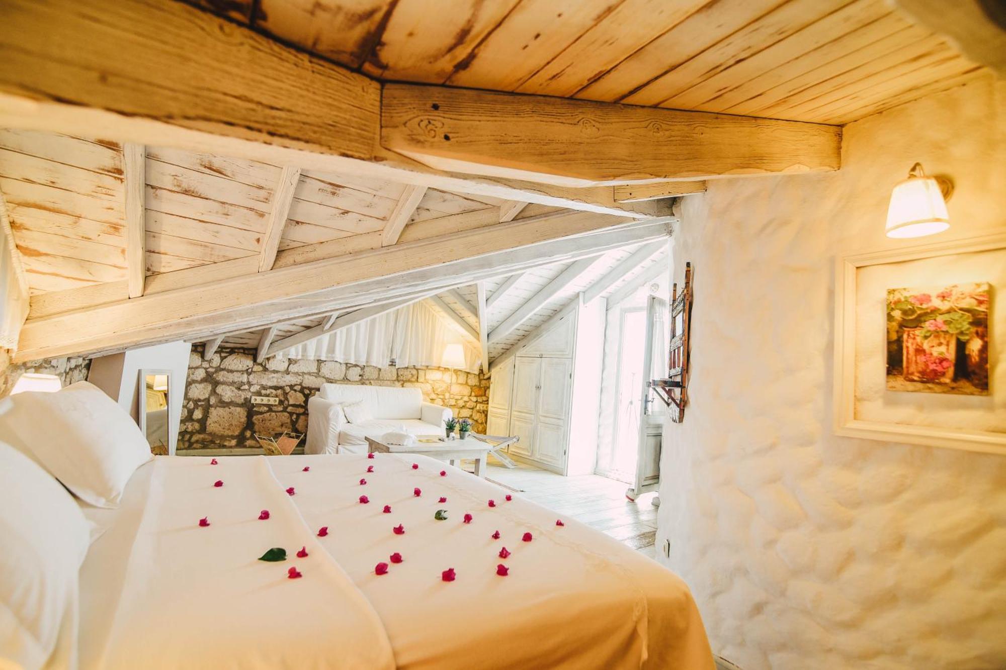 Yukari Sokak Vip Butik Otel Alaçatı Eksteriør bilde